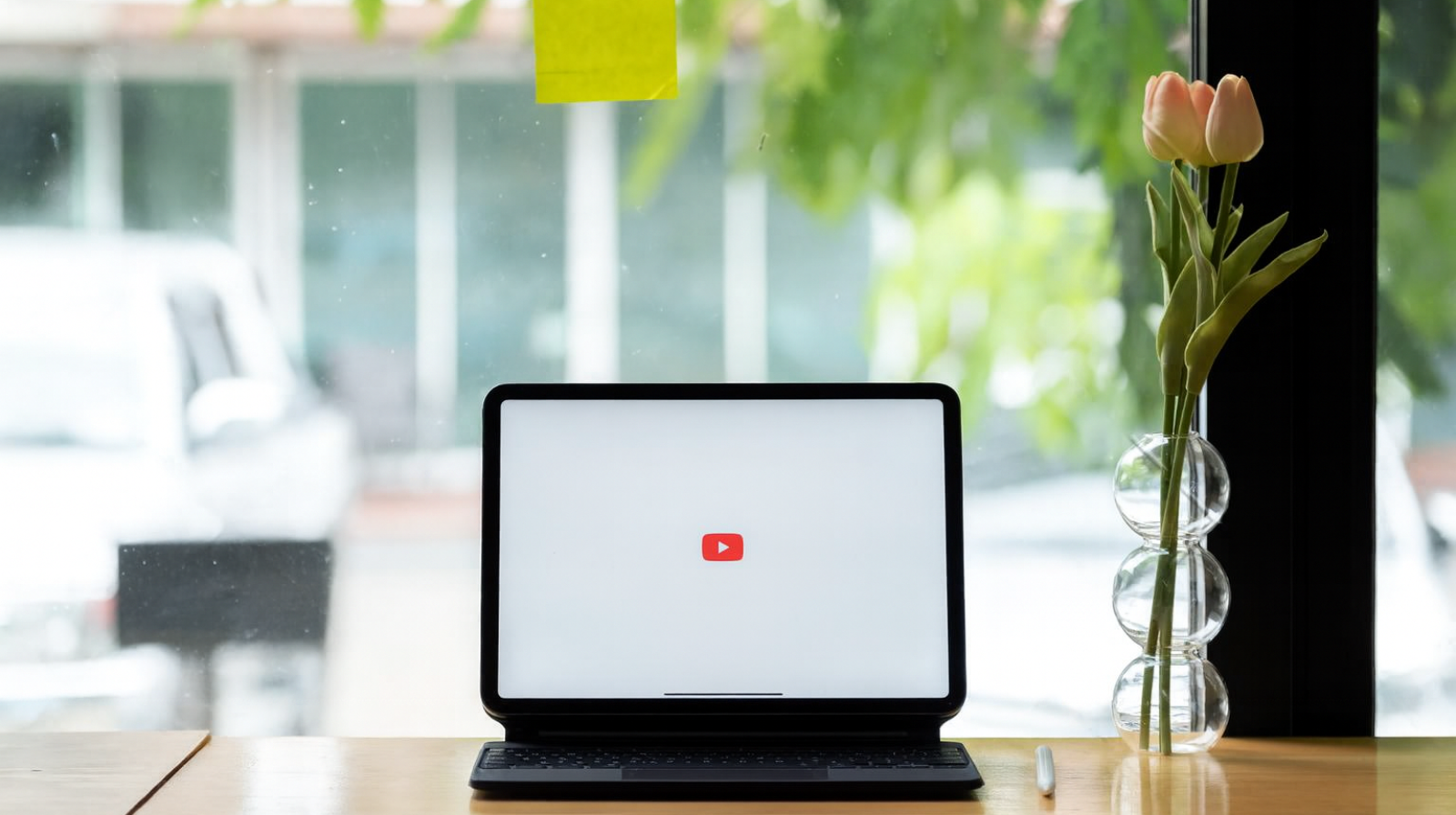 【完全ガイド】海外向けYouTube運用の成功法則|資生堂・ヤマハから学ぶローカライズ戦略